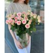 Букет «Кустовые розы 9 шт * ваза»
