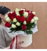 Коробка роз микс &laquo;M&raquo; 29шт